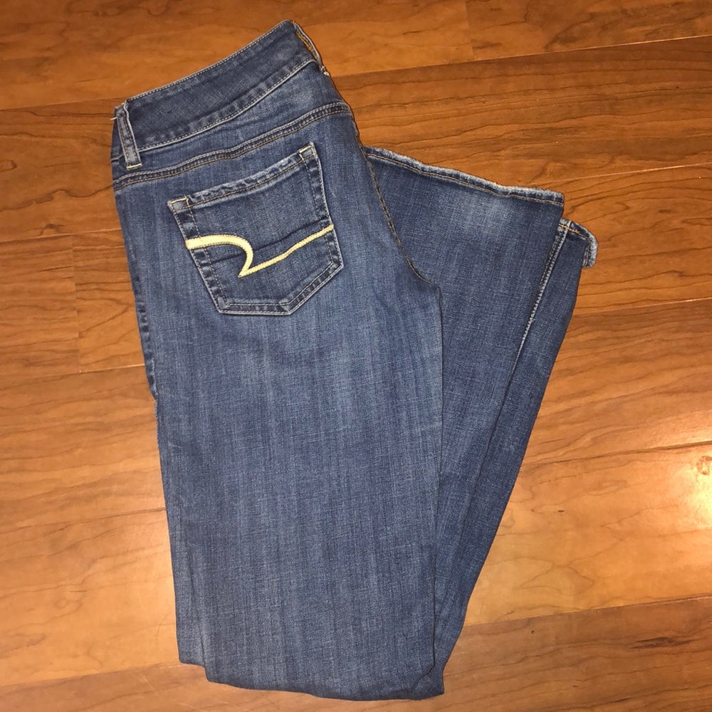 American Eagle fit and flare jeans